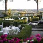Cena nel giardino all'italiana