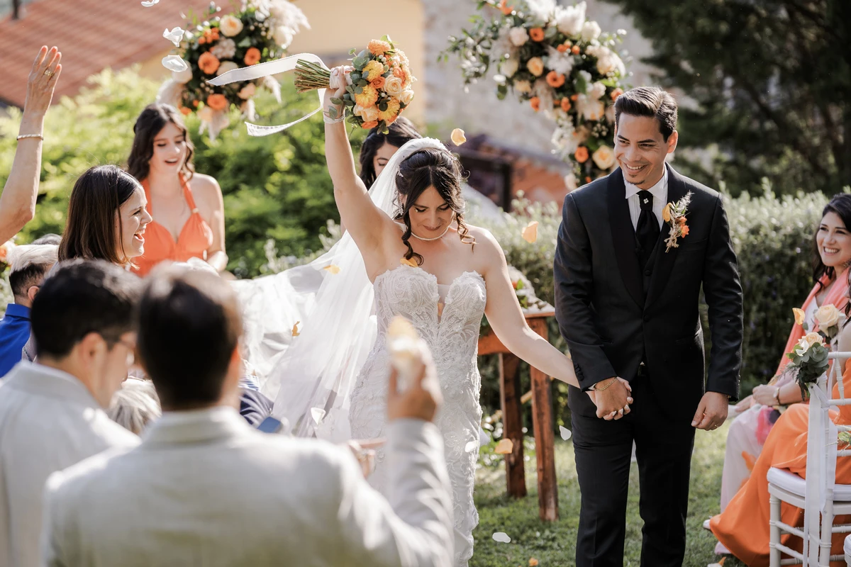 Lancio dei petali alla fine della cerimonia di Jesus e Giomar, organizzazione euphoria events