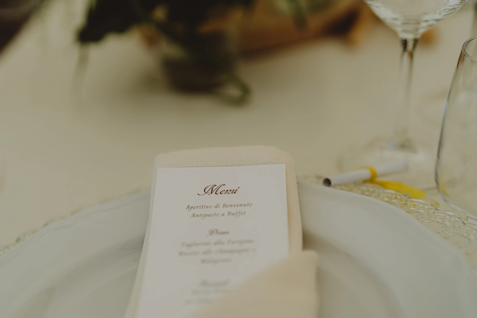 Menu personalizzato realizzato  con un tocco di magia da ilaria euphoria events