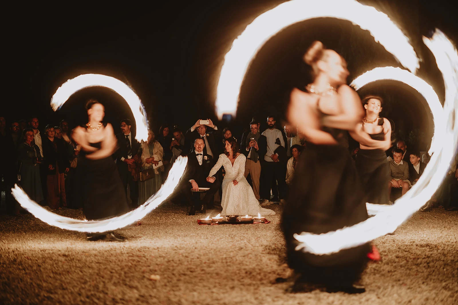 Spettacolo di Lumen in Voco durante il matrimonio a Villa Striano coordinamento di euphoria events