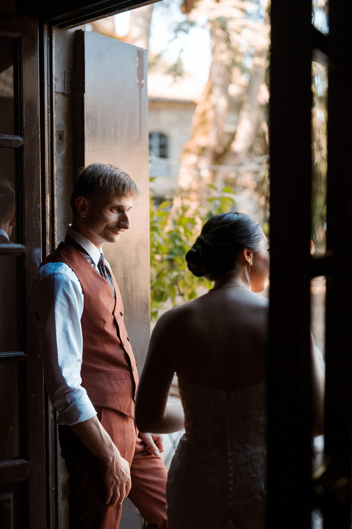 Samuel e Tanya durante lo shooting fotografico del matrimonio al Castello di Barberino