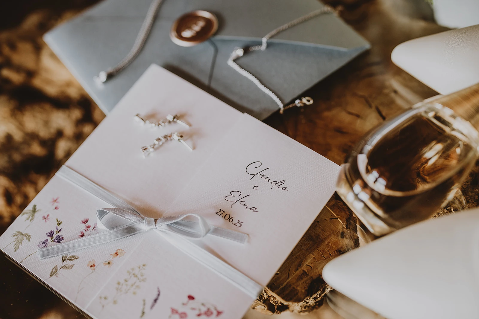 Partecipazioni di nozze personalizzate realizzate da Ilaria wedding helper toscana